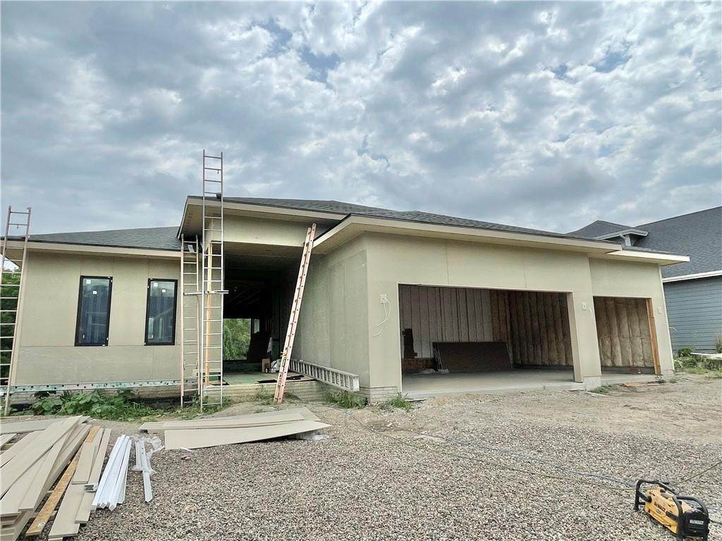 4845 159th Street - Photo 1