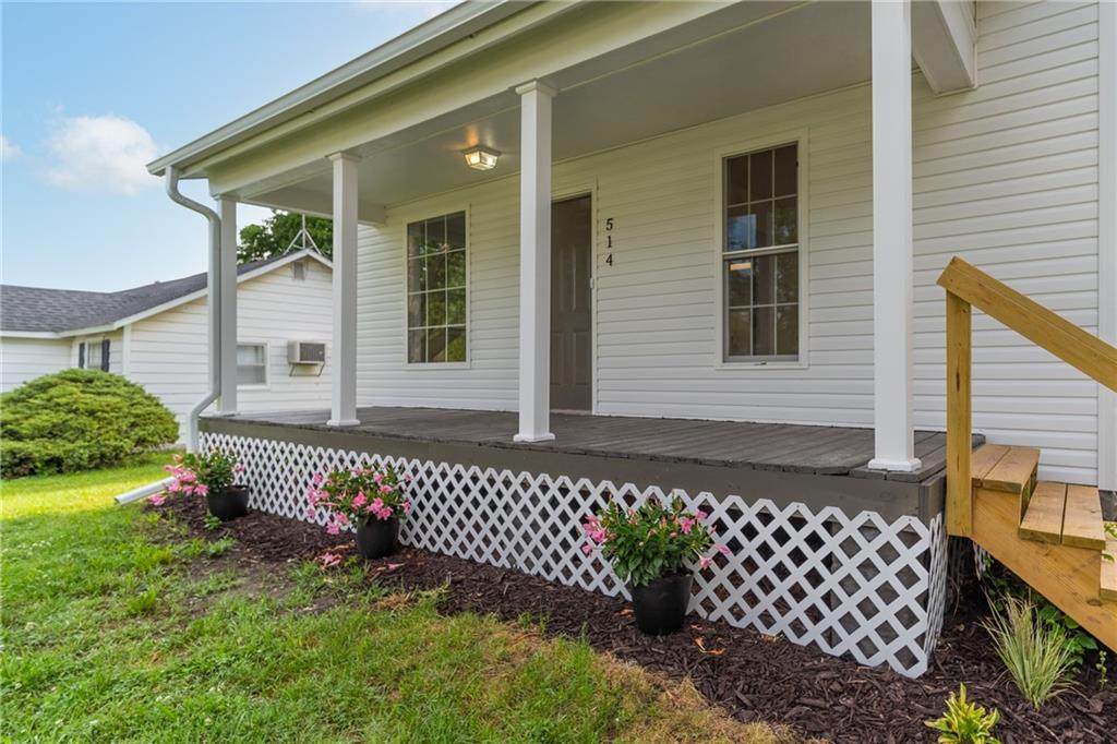 514 1st Street - Photo 1