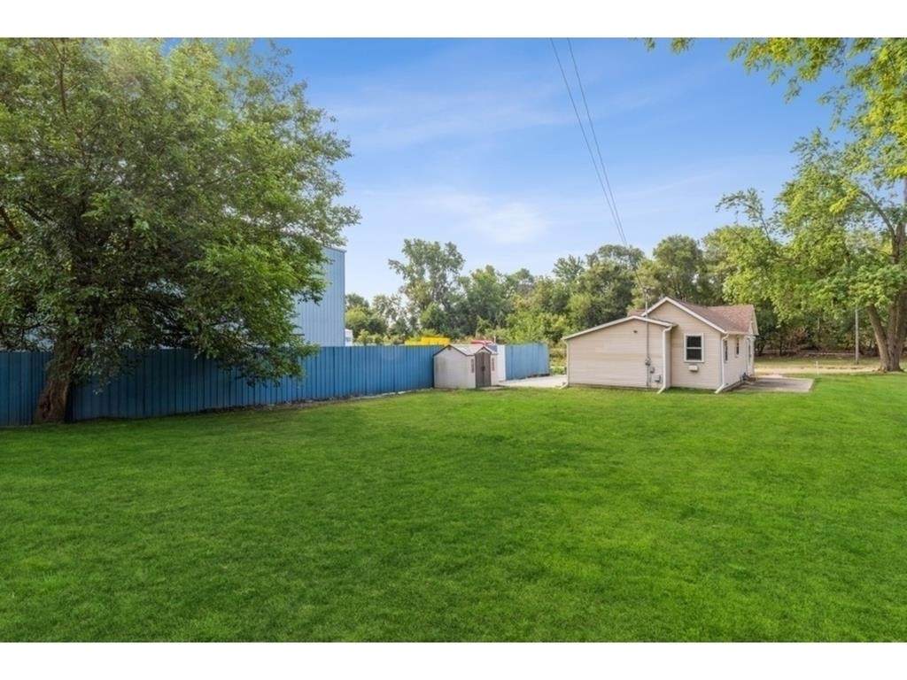 1415 11th Street - Photo 1