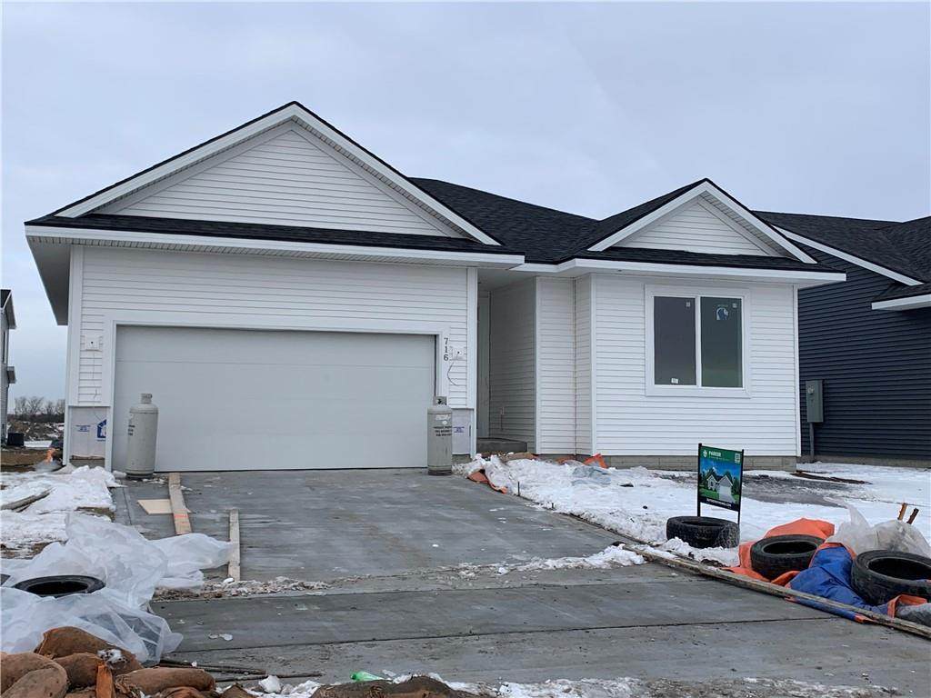 716 Pearl Drive - Photo 1