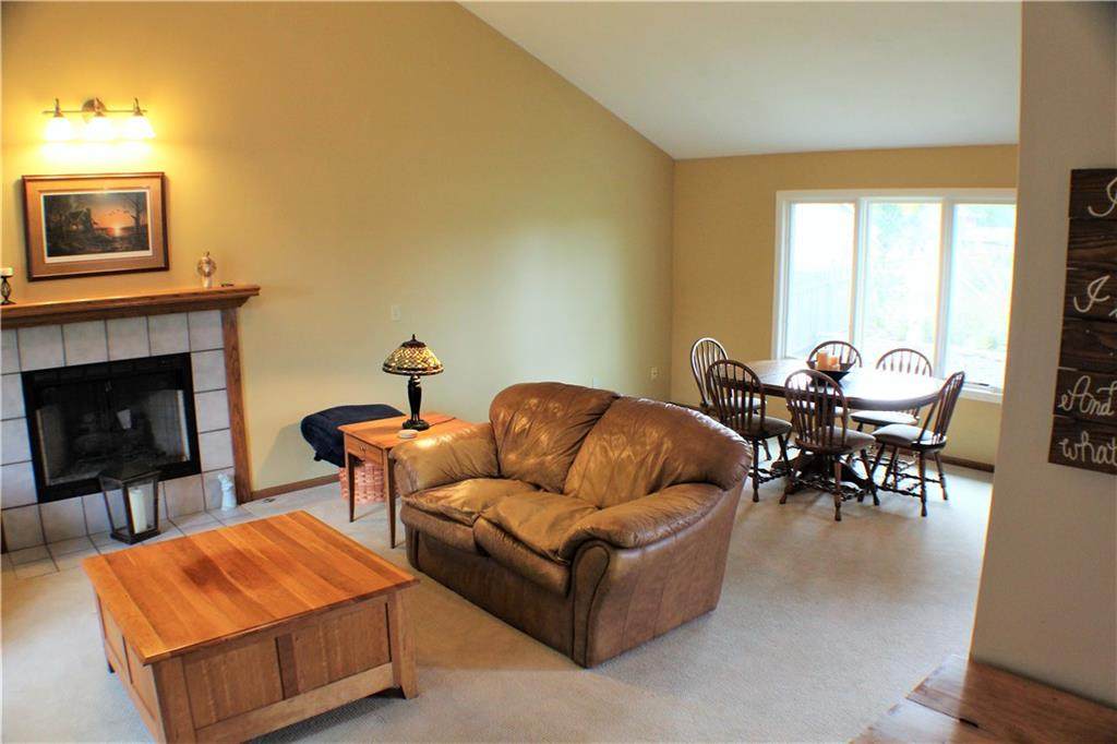 910 Trilein Drive - Photo 1