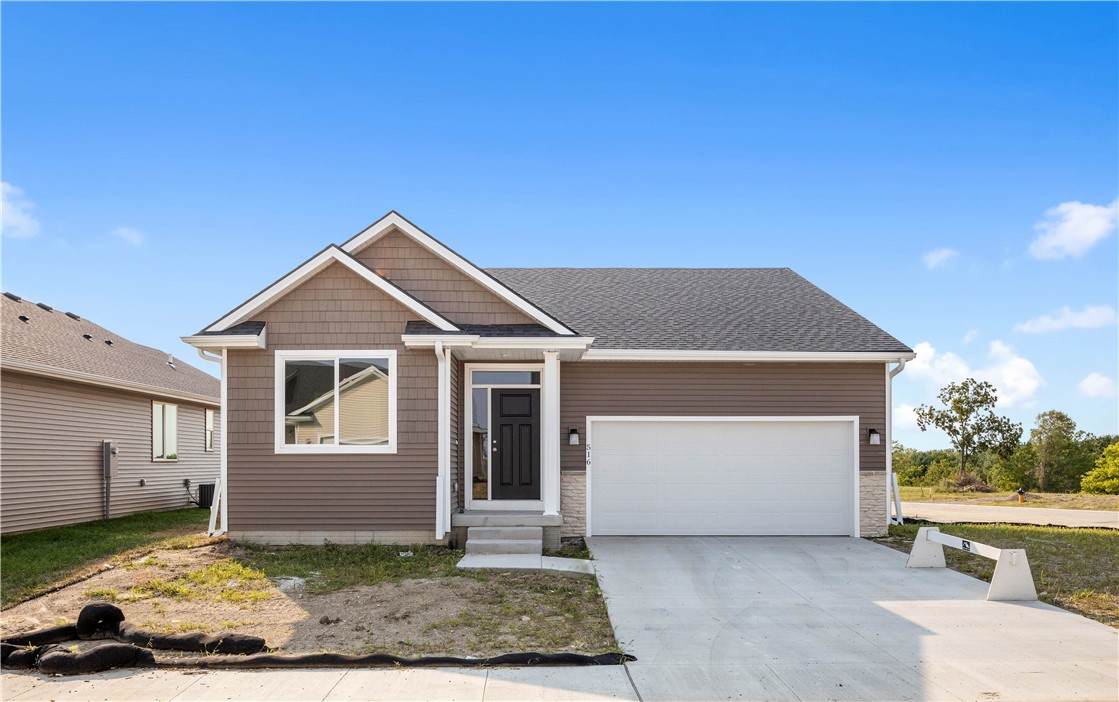 516 Vista Lane - Photo 1
