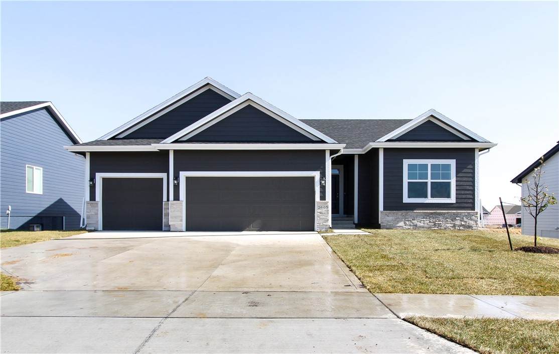 2605 Avalon Drive - Photo 1