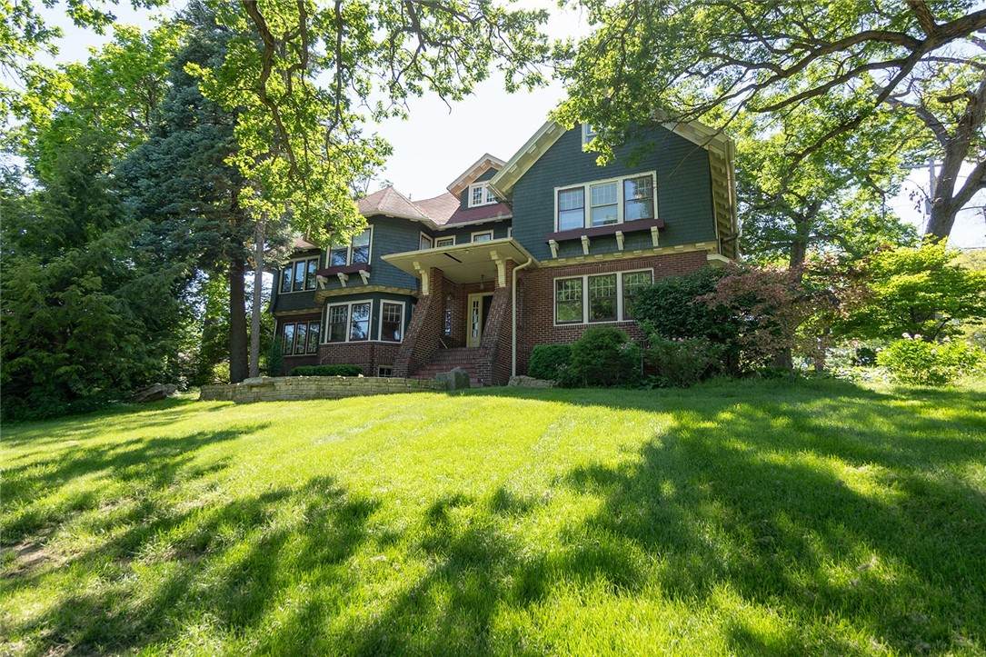 2750 Forest Drive - Photo 1