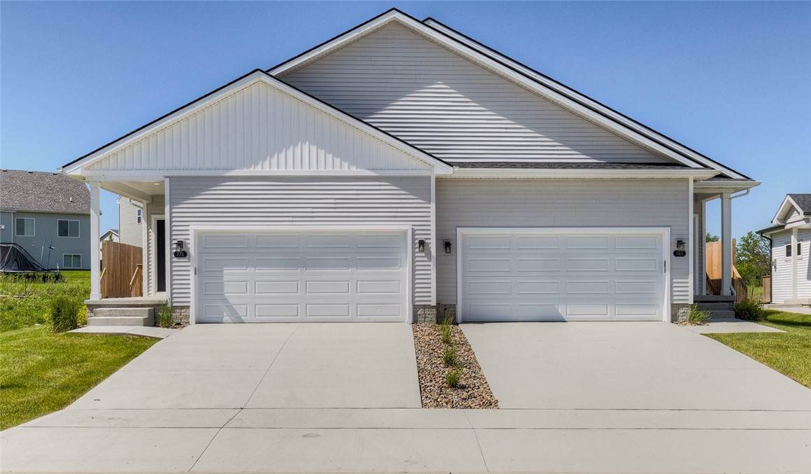 765 Linden Street - Photo 1