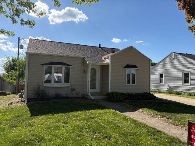 537 9th Street - Photo 1