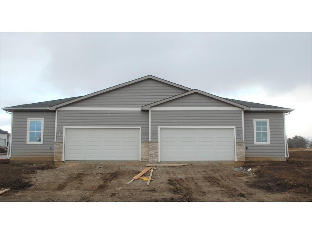 965 Linden Street - Photo 1