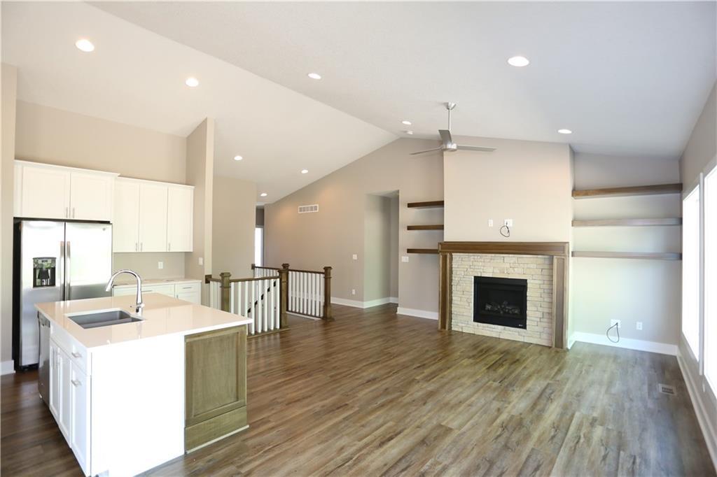 115 Silver Pointe Drive - Photo 1