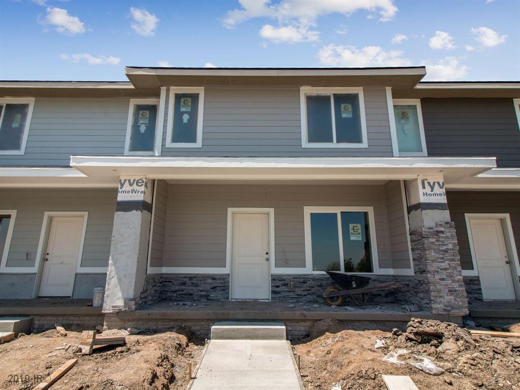 2304 Parkview Crossing Drive - Photo 1