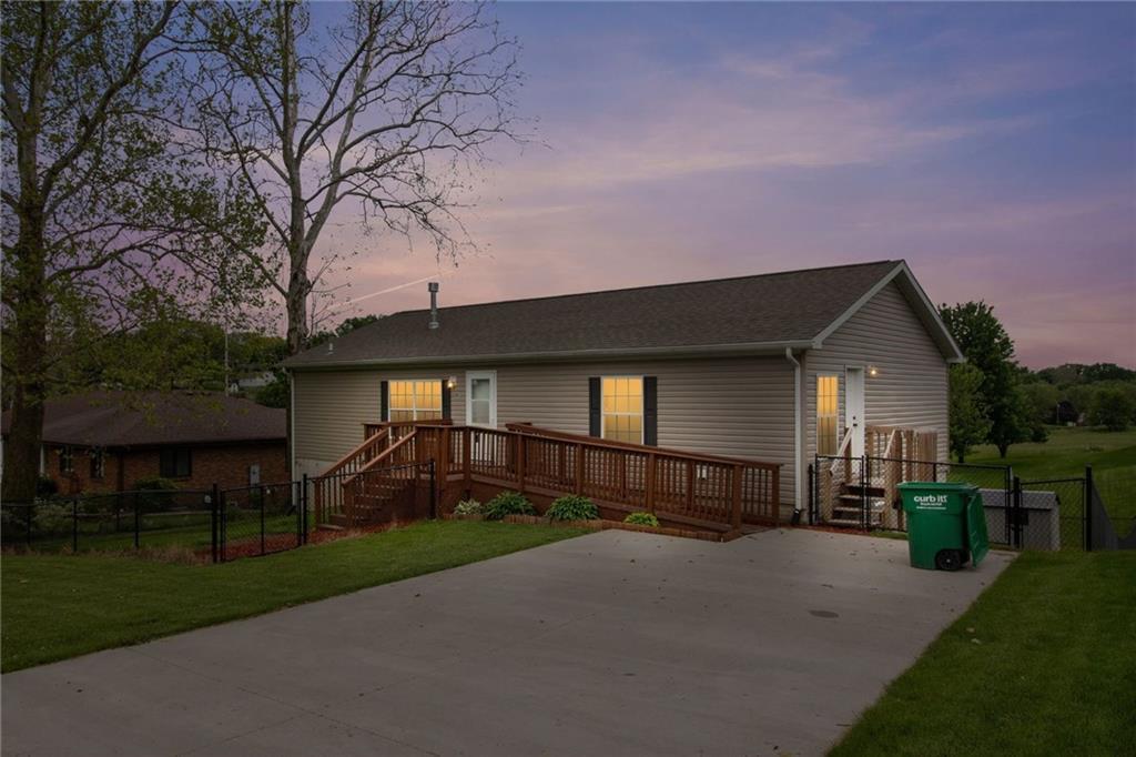 4675 Fairview Drive - Photo 1