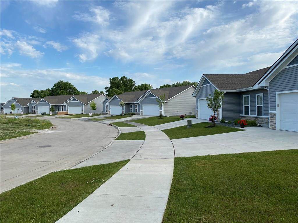 1615 Silver Pointe Drive - Photo 1