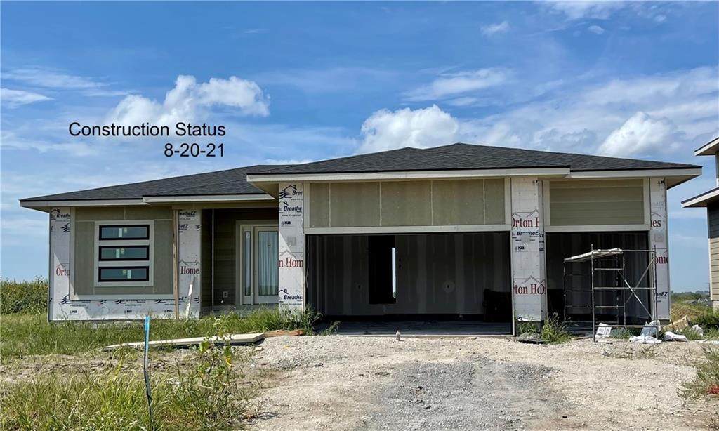 5212 149th Street - Photo 1
