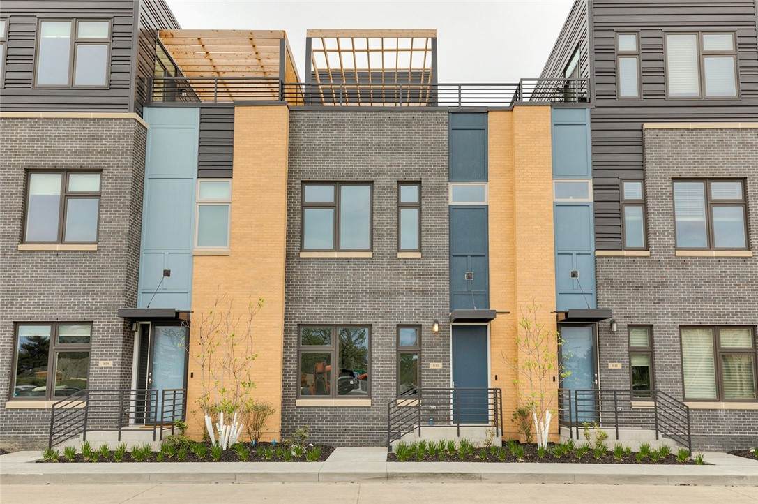 835 2nd Street - Photo 1