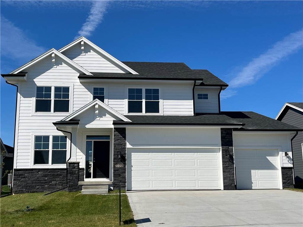 3458 168th Street - Photo 1