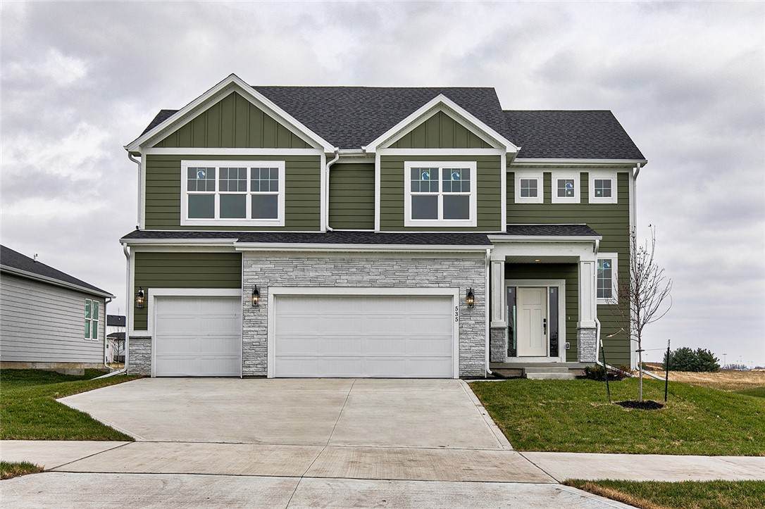 535 Stratford Drive - Photo 1
