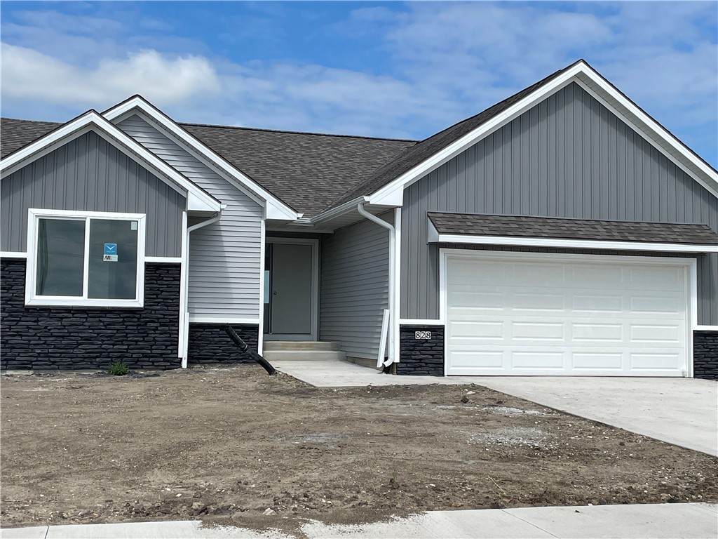 828 3rd Street - Photo 1