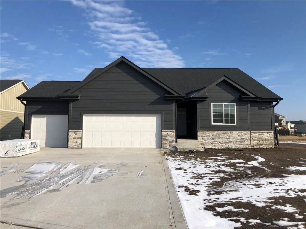2803 Beechwood Street - Photo 1