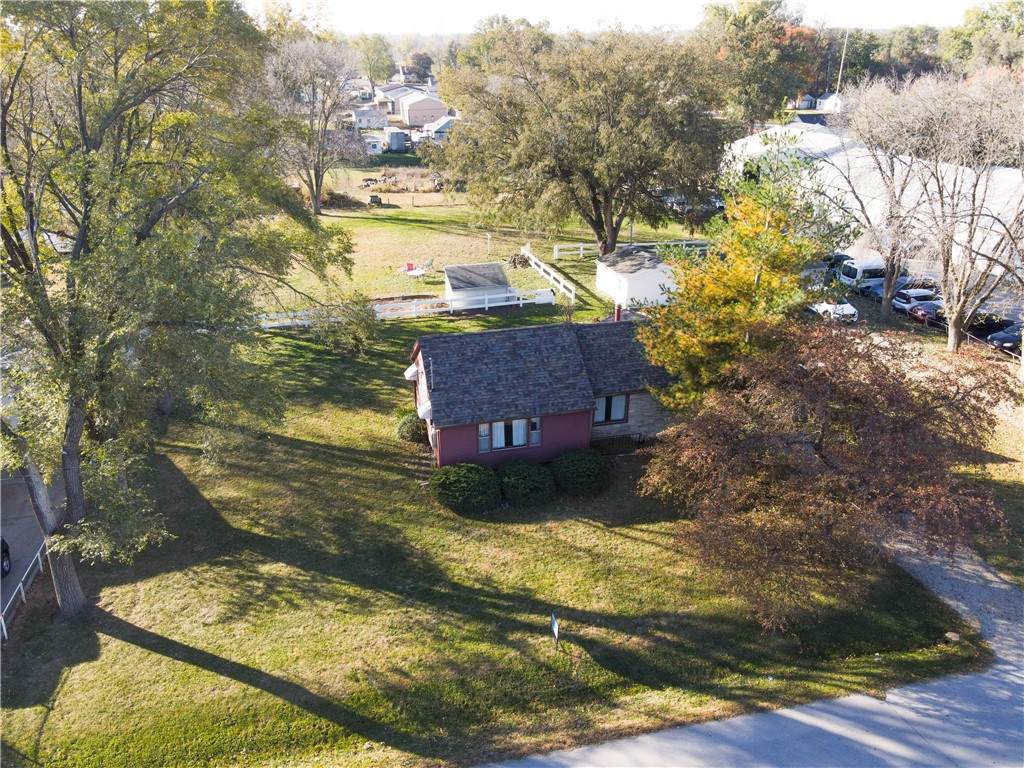 175 47th Place - Photo 1