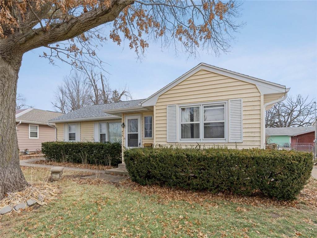 414 16th Street - Photo 1