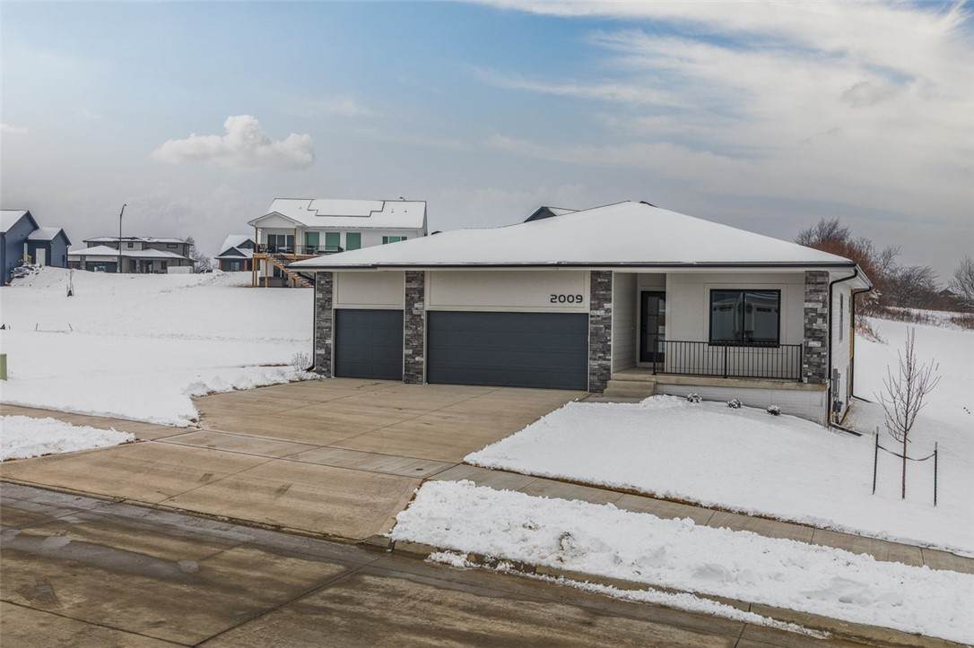 2009 Crabapple Drive - Photo 1