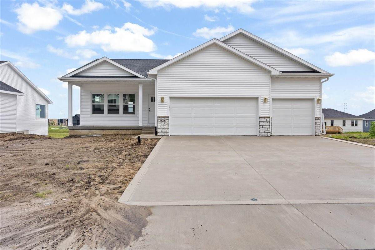625 Georgetown Drive - Photo 1