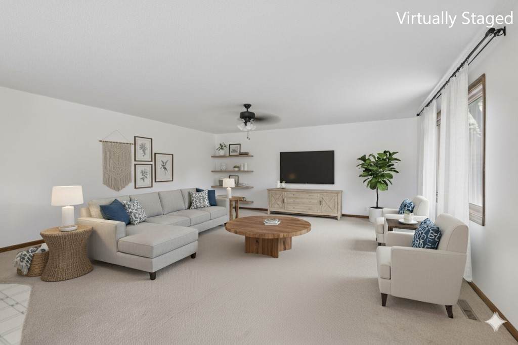 1616 Southlawn Drive - Photo 1