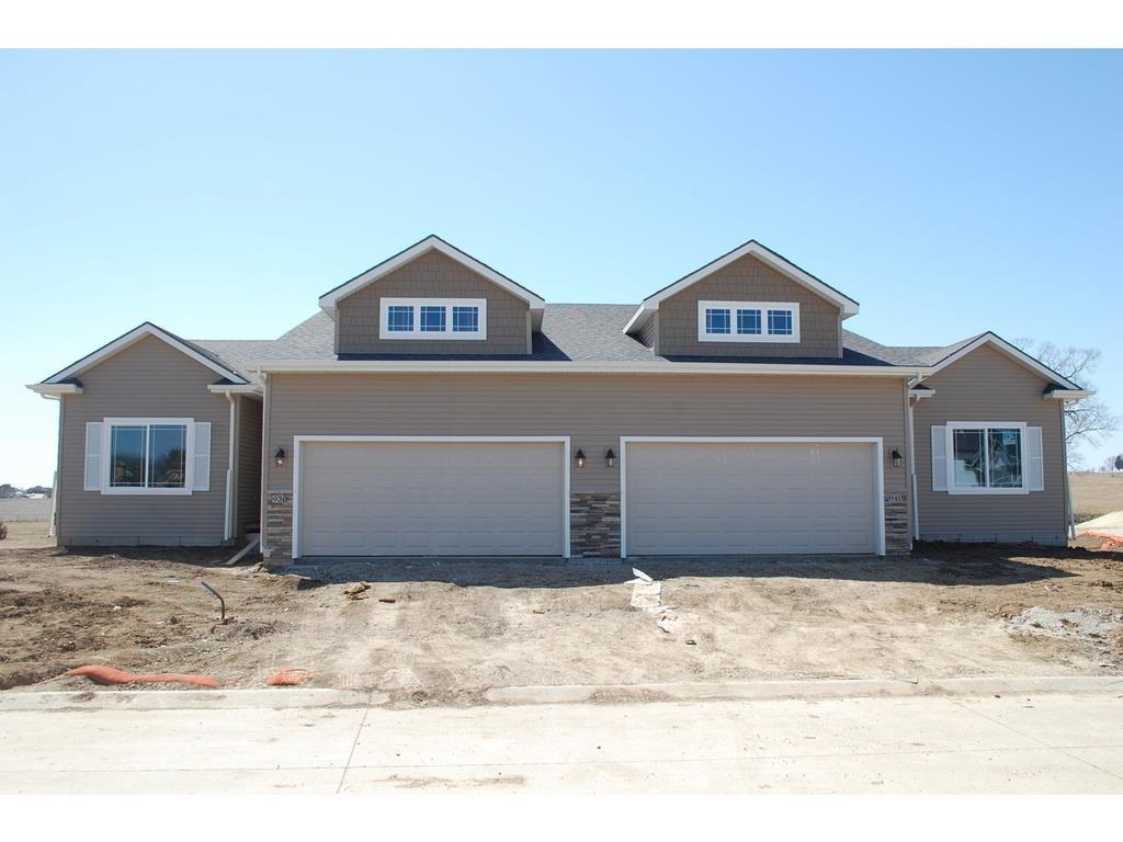 940 Linden Street - Photo 1