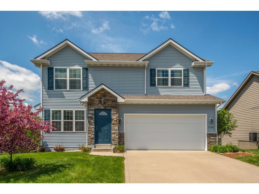 2104 Oak Drive - Photo 1