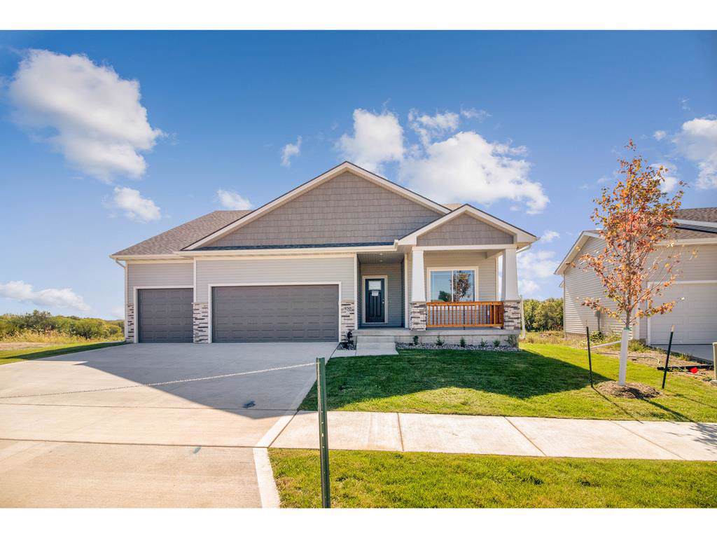 930 Juniper Drive - Photo 1