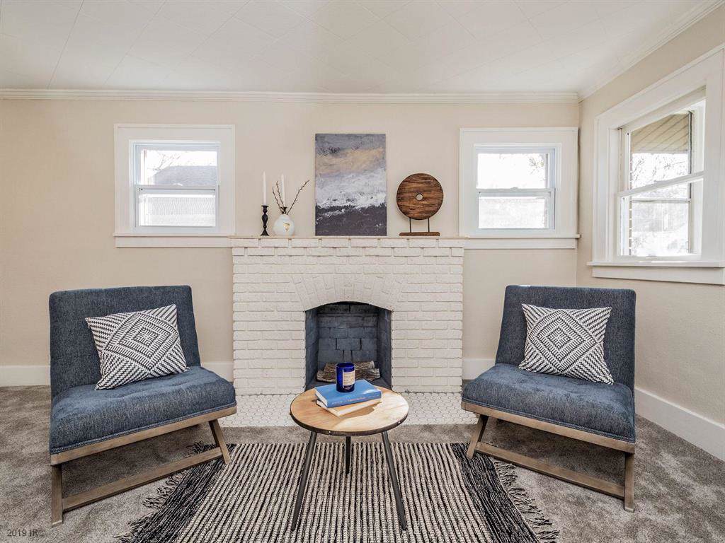 4019 10th Street - Photo 1