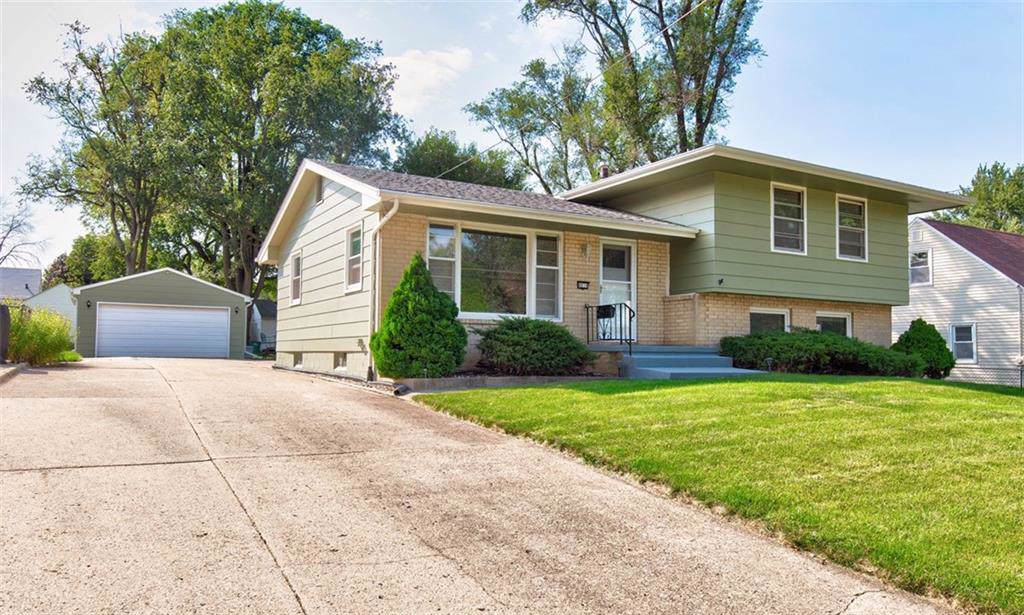 4014 69th Street - Photo 1