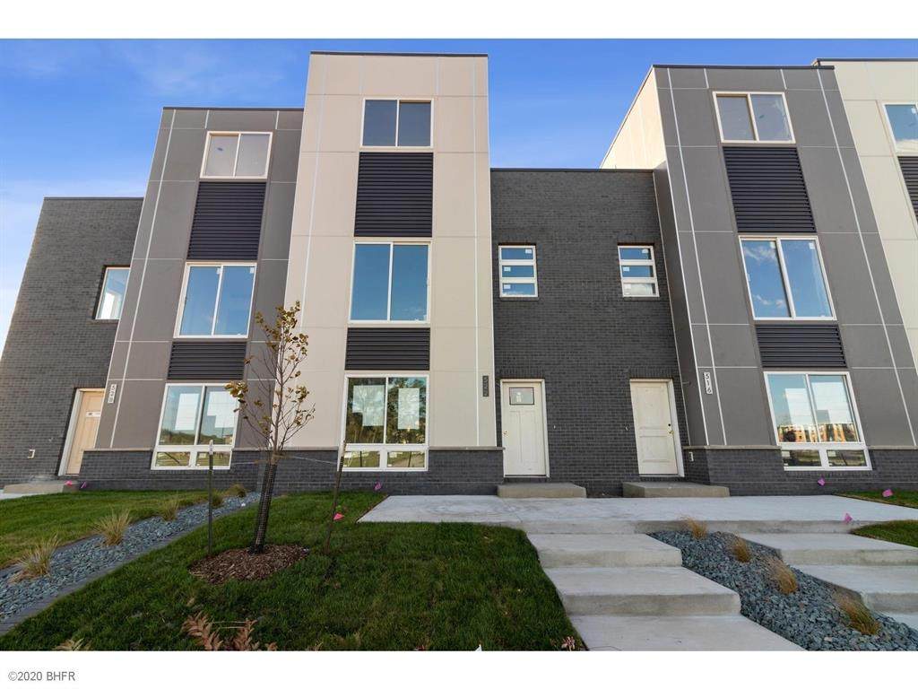 522 12th Street - Photo 1
