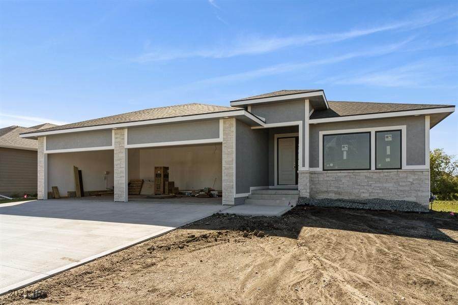 14752 Stonecrop Drive - Photo 1