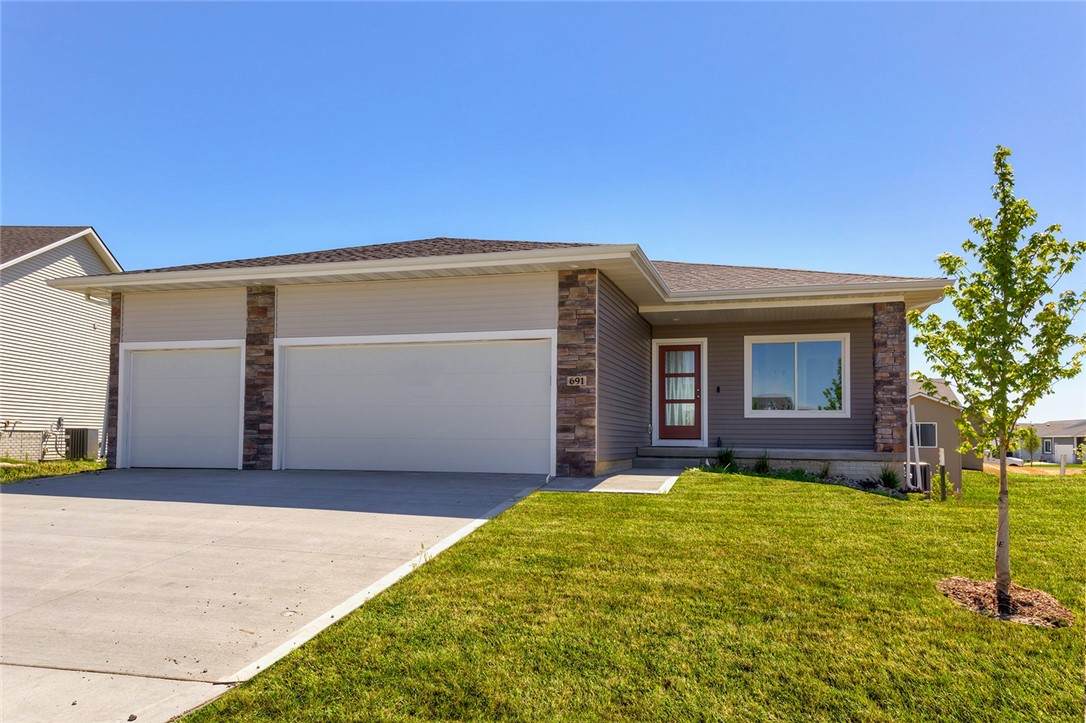 691 Milan Street - Photo 1