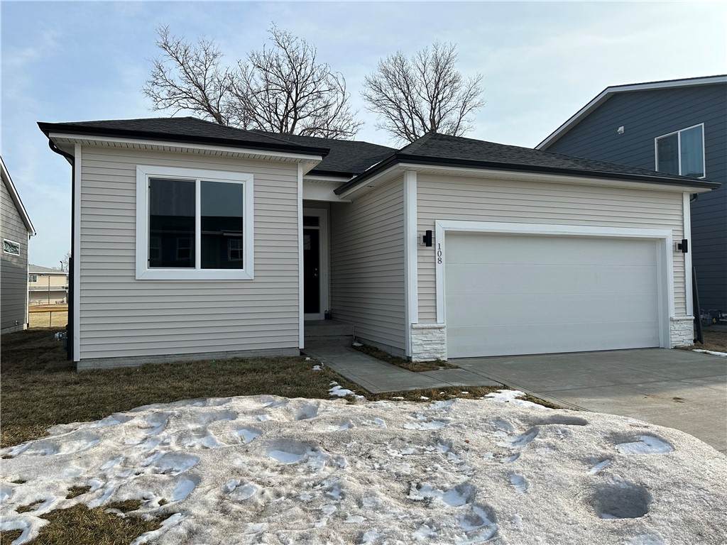 108 Destiny Drive - Photo 1