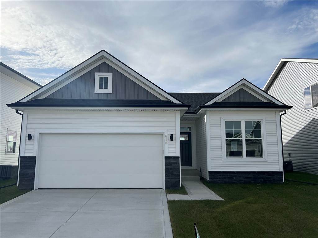 618 Hunter Drive - Photo 1