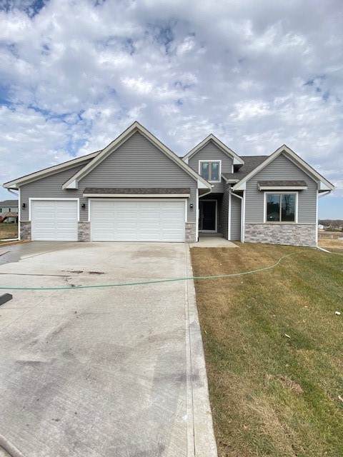 135 Crossroads Court - Photo 1