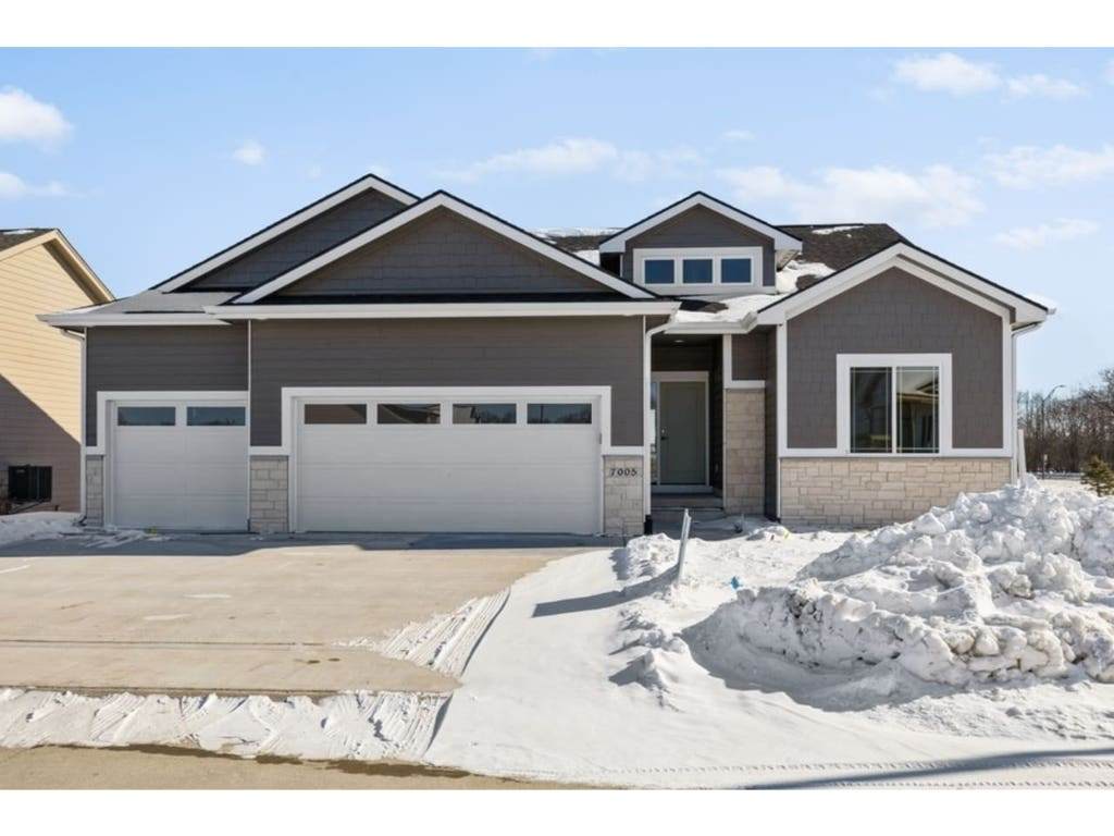 7005 Blair Loop - Photo 1
