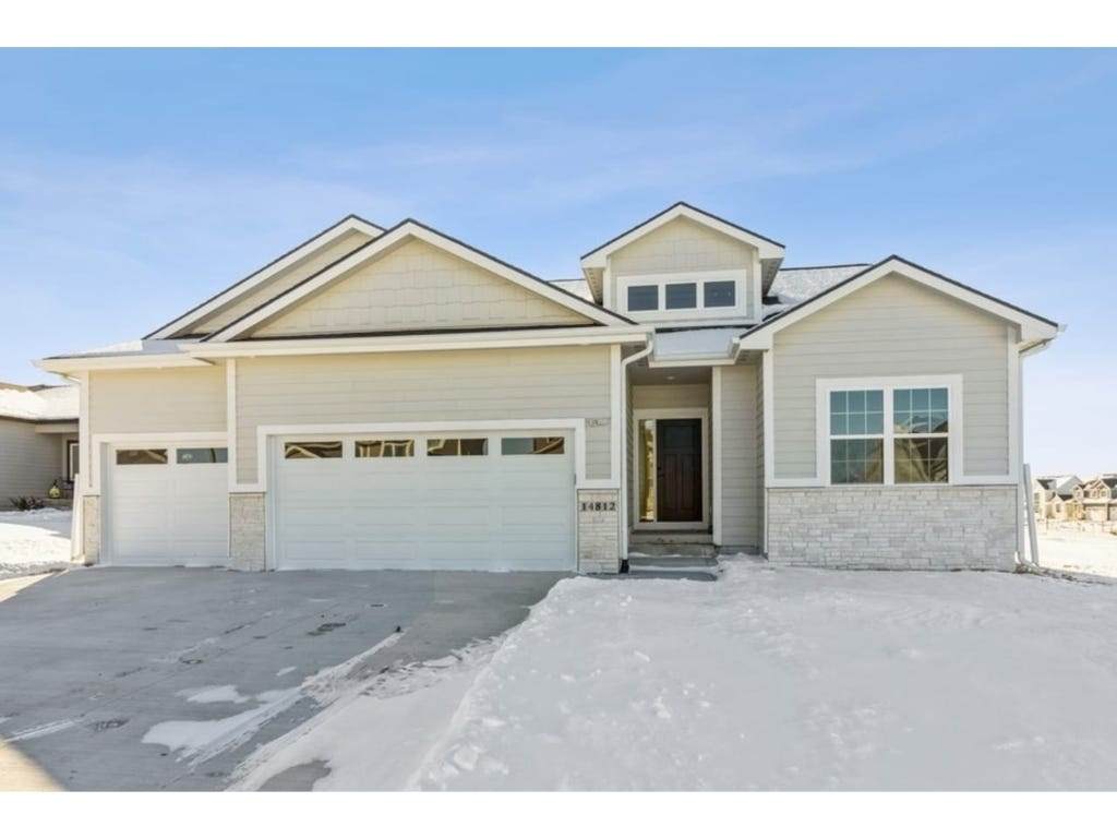 14812 Goldenrod Circle - Photo 1