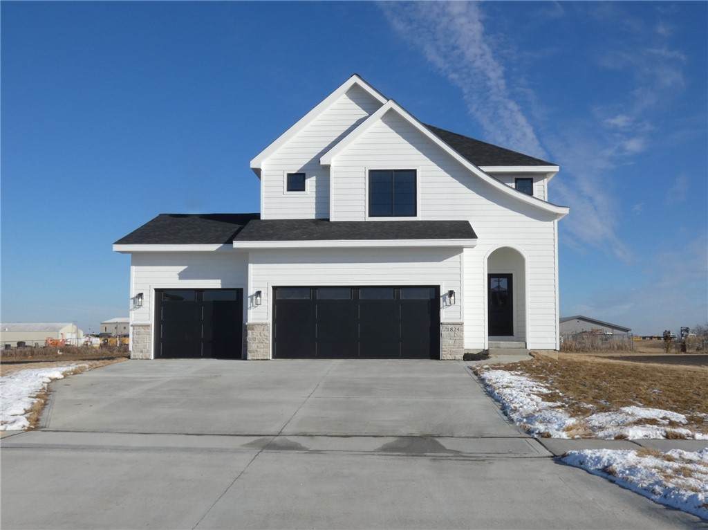 1824 Lakeview Drive - Photo 1