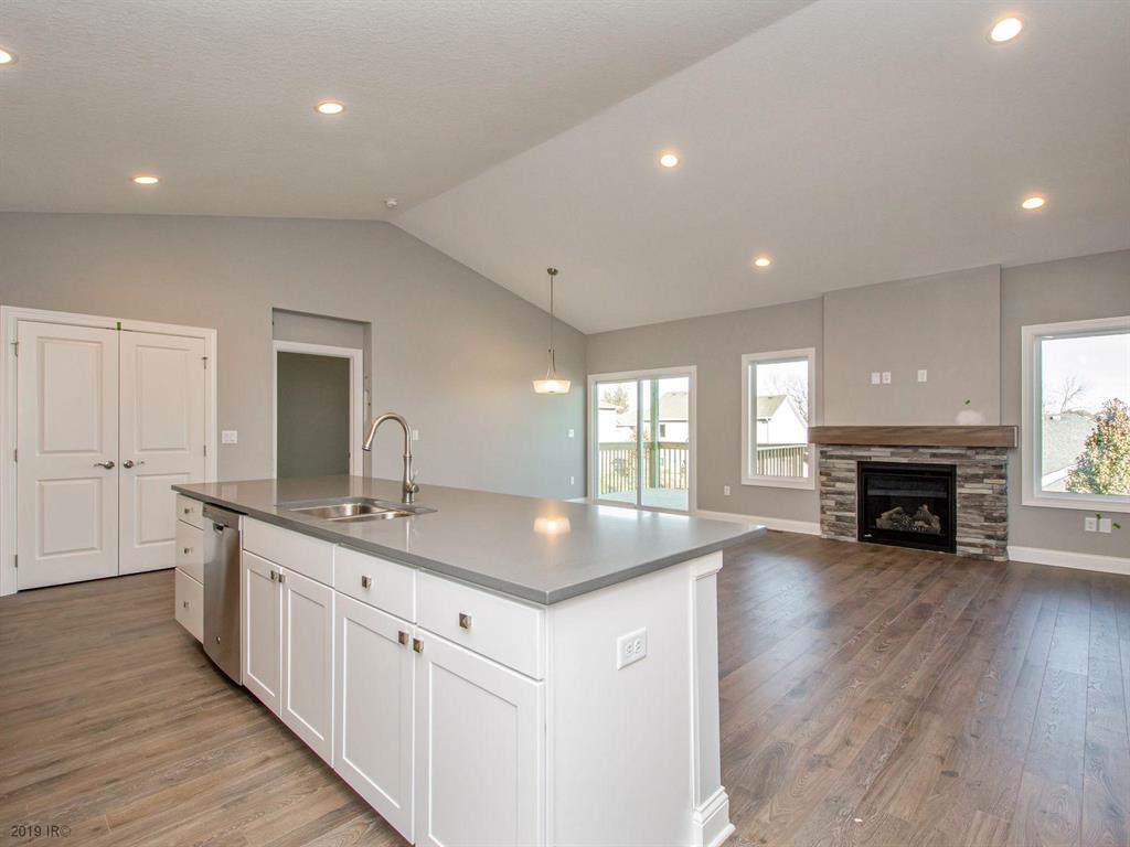 706 Dogwood Lane - Photo 1