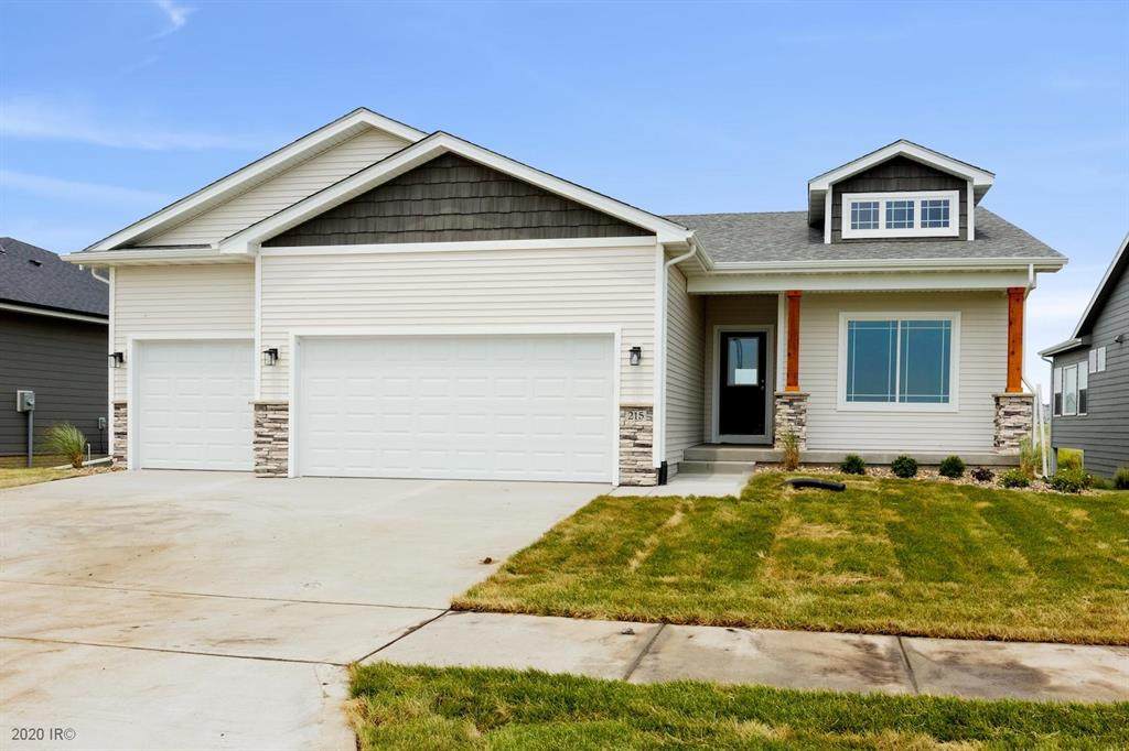 215 Bailey Circle - Photo 1