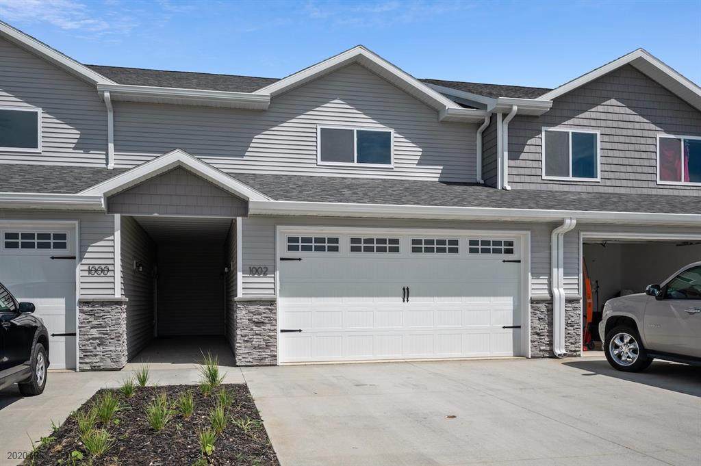 1002 Summerset Place - Photo 1