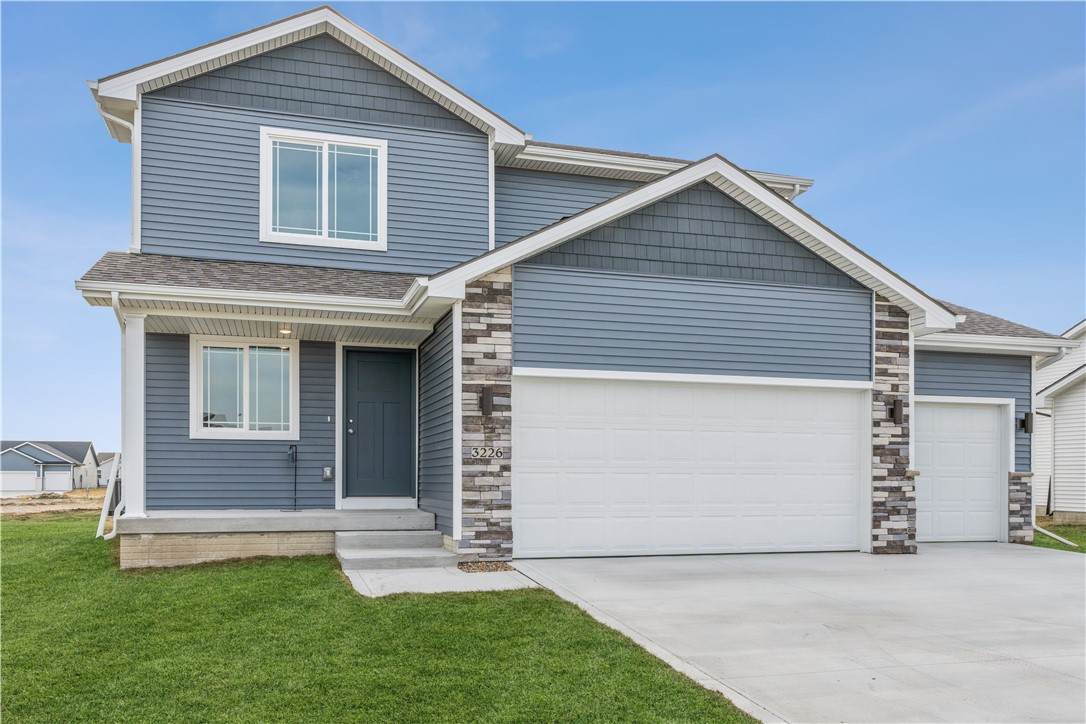 3226 27th Circle - Photo 1