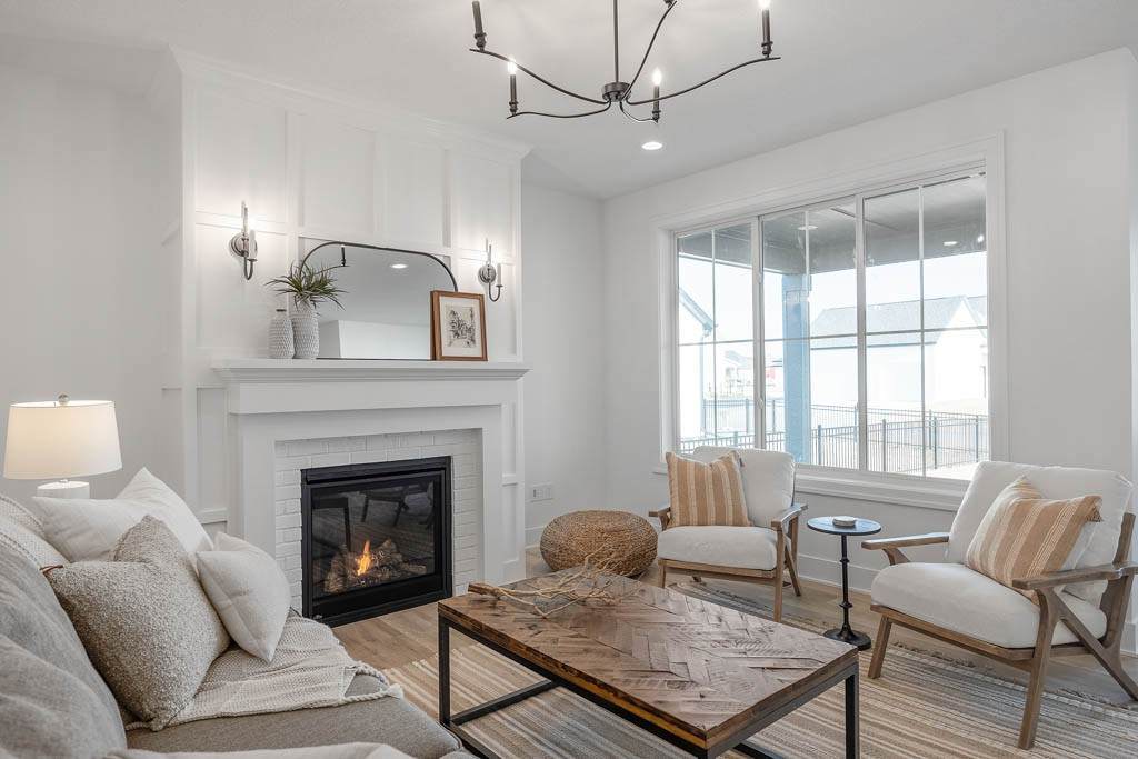 2530 Plaza Parkway - Photo 1