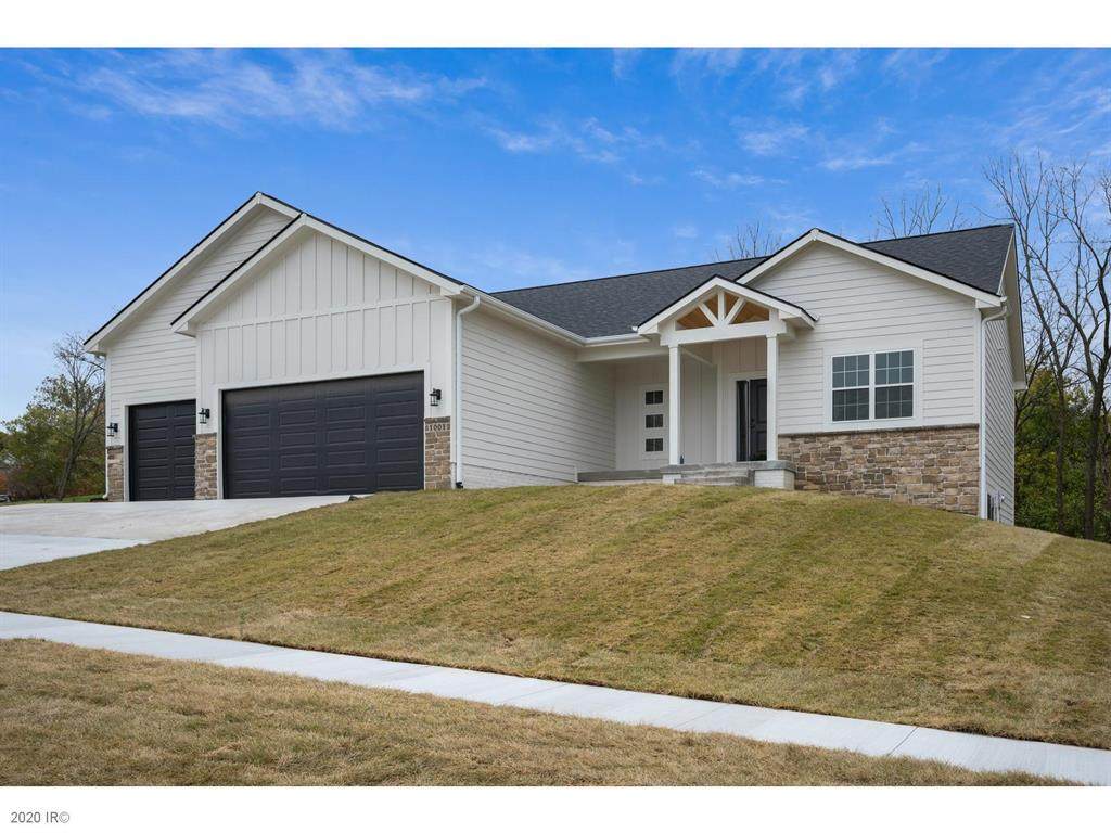 1001 Orchard Avenue - Photo 1