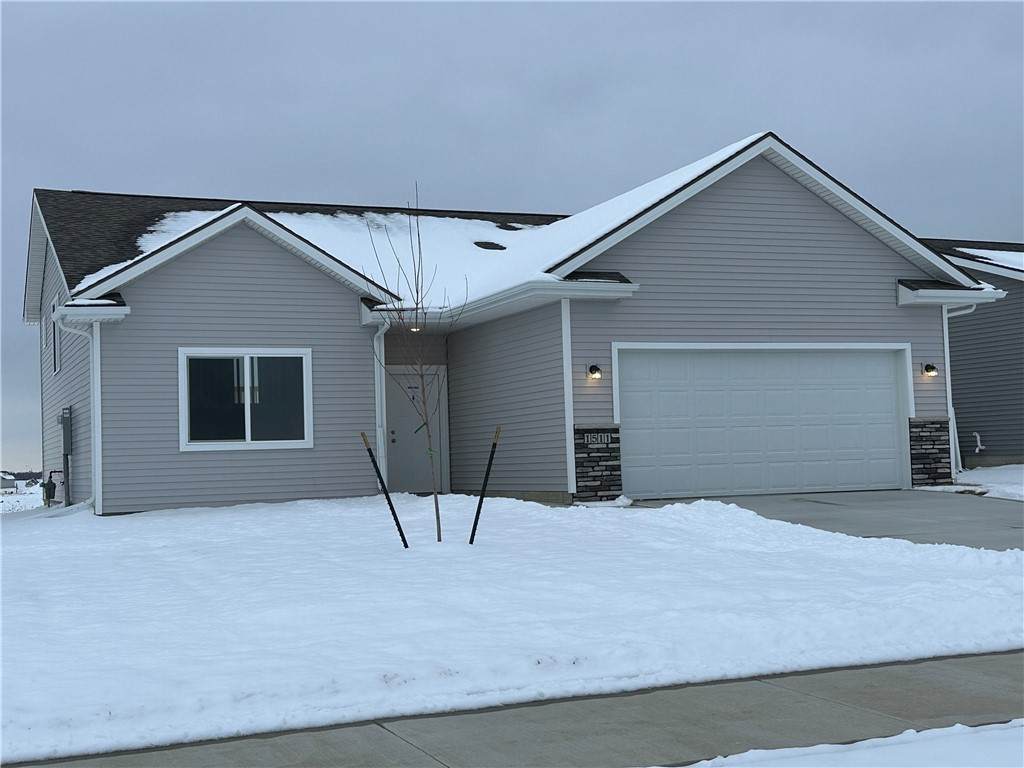 1511 Driftwood Drive - Photo 1
