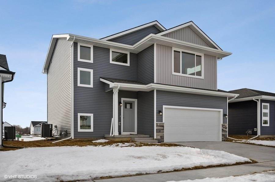 505 1st Street - Photo 1