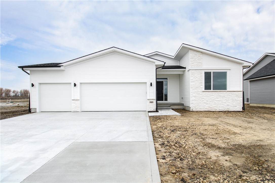 312 Creekside Drive - Photo 1