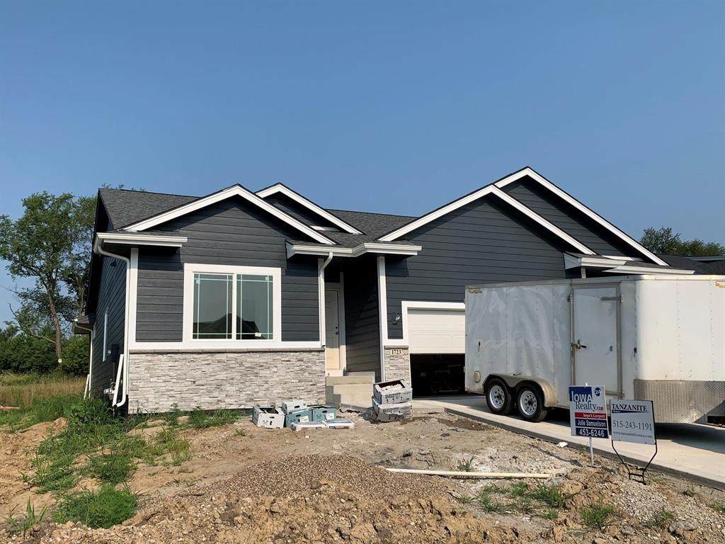 1723 Bentley Court - Photo 1